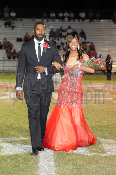 LHS Homecoming 1140.JPG - SCRIVENER 300s #1